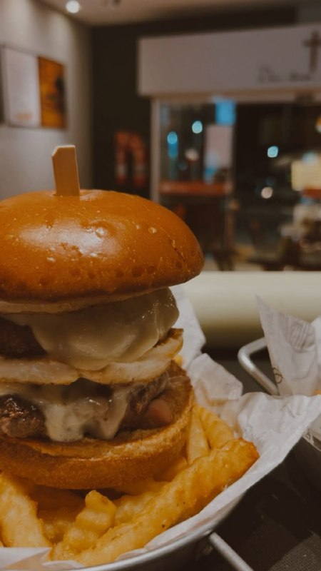 Pela quarta vez no Festival do Chocolate, QueQueEsse Burguer aposta em receitas autorais